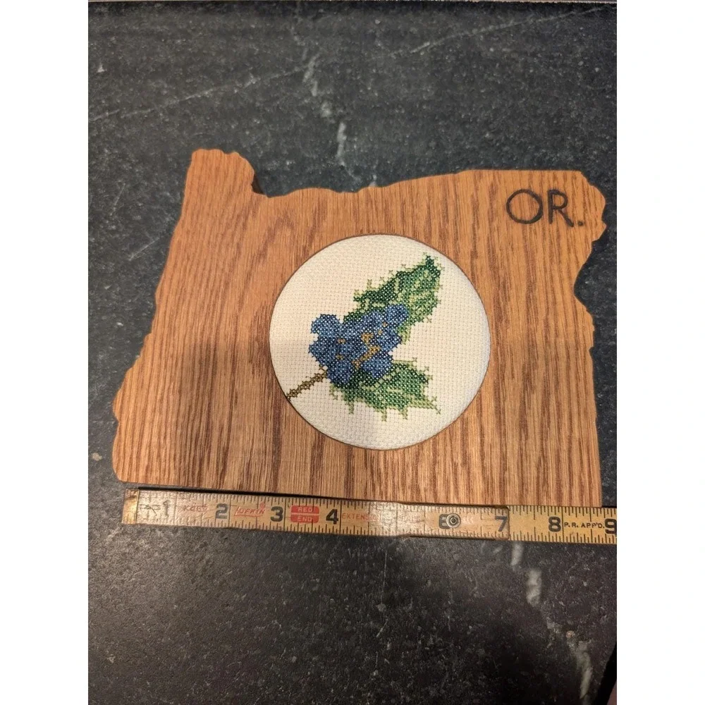 Vintage Oregon OR State Wooden Wall Art Cross Stitch Flower Decor‎ Wine Grapes